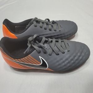 Nike Boys soccer cleats
